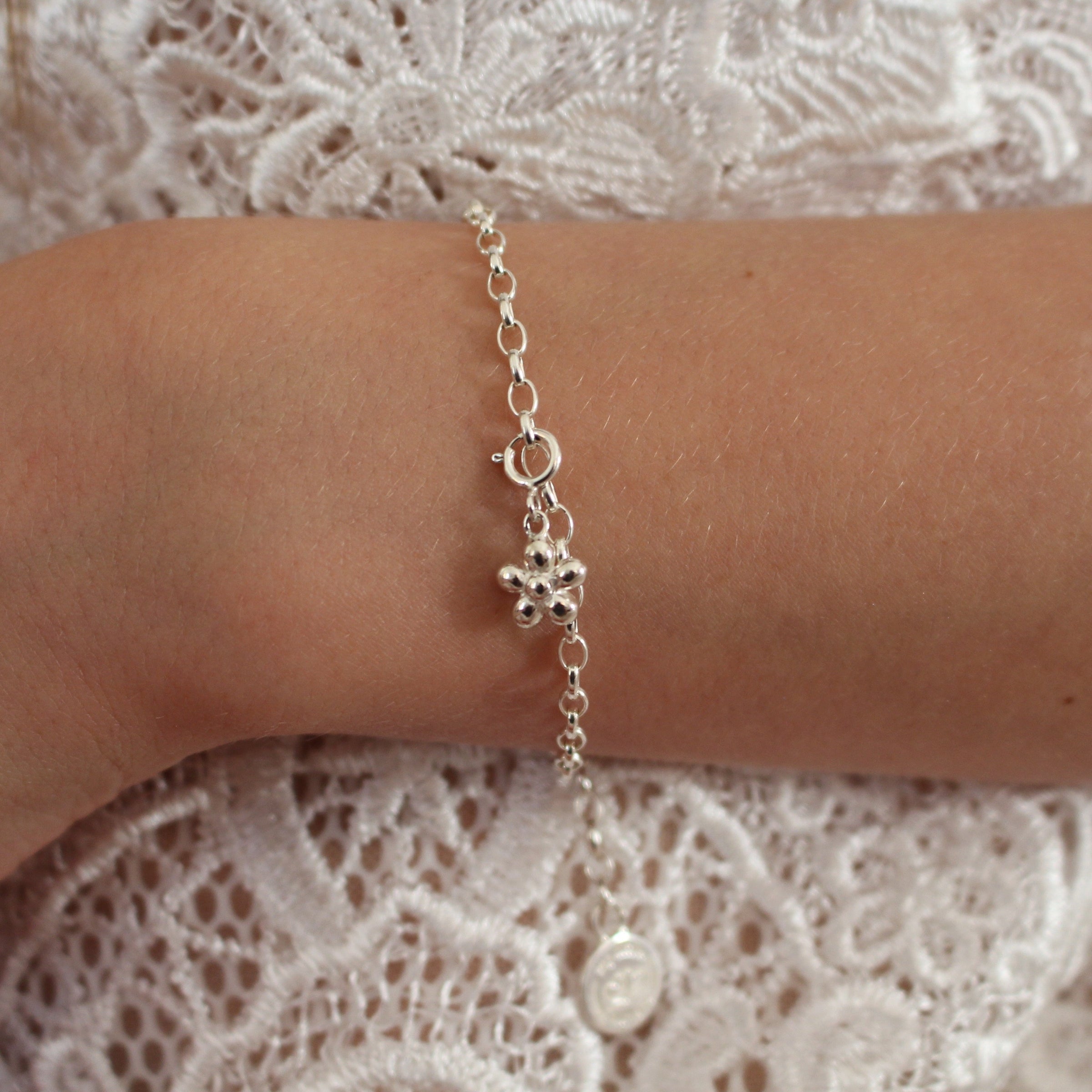 585 rose gold flower charm wrist and ankle bracelet | Golden Flamingo